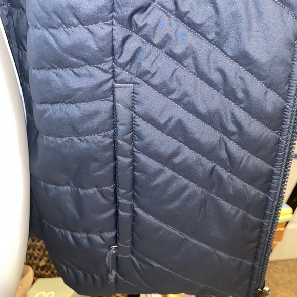 Women's North Face dark blue zippered reversible, coat,jacket, soft ,sz XS - Picture 14 of 16